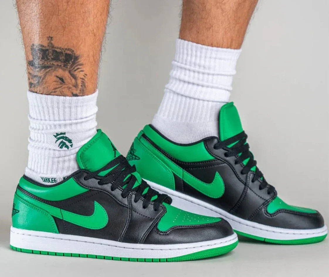 Jordan 1 Low Lucky Green Outfit