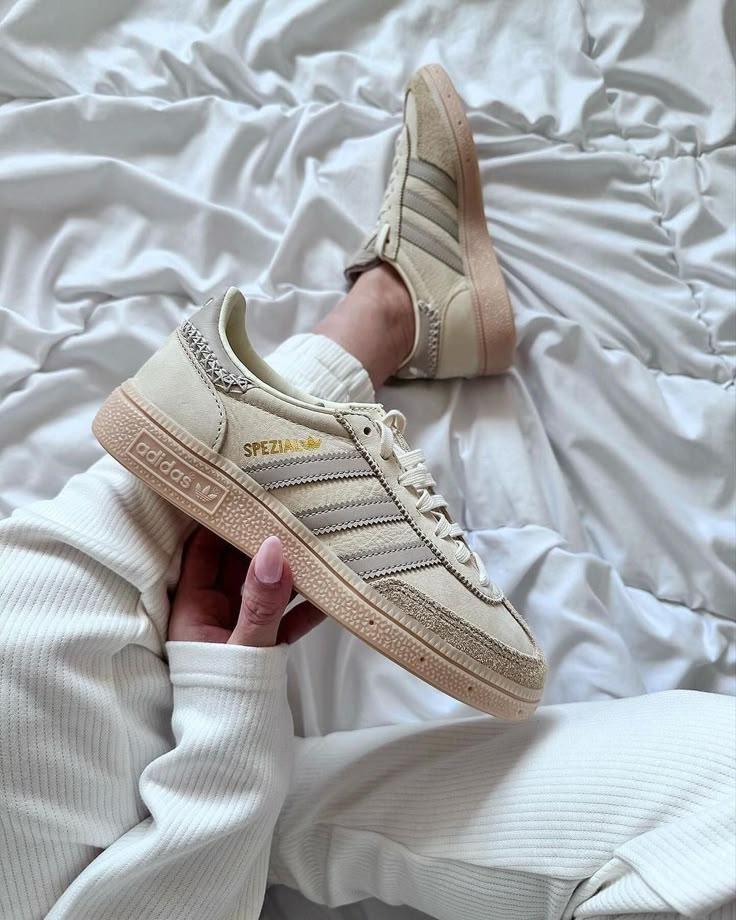 Adidas Handball Spezial Cream White Beige Outfit