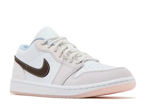 Jordan 1 Low Coral Front