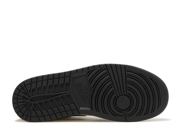Jordan 1 Low Mocha Bottom