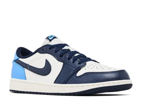 Jordan 1 Low OG Obsidian UNC Front