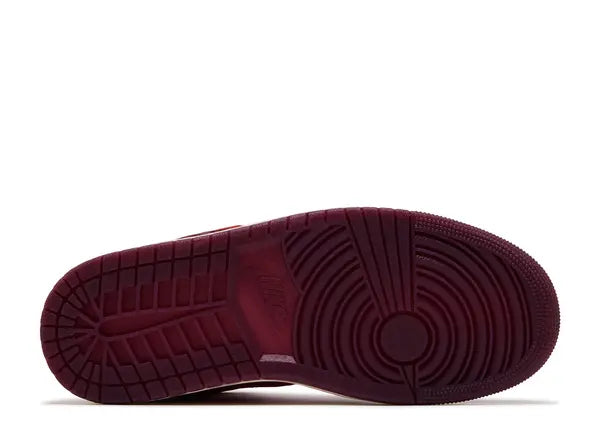 Jordan 1 Mid SE Valentine's Day (2026) Bottom