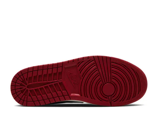 Jordan 1 Retro Low OG Chicago (2025) Bottom