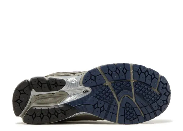 New Balance 1906R Grey Indigo Bottom