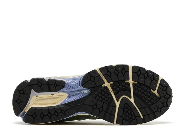 New Balance 1906R Ice Blue Melon Water Bottom