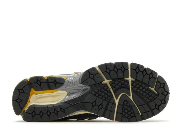 New Balance 1906R Metallic Teal New Spruce Bottom