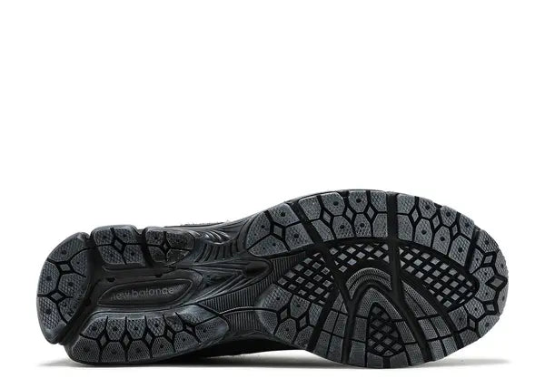 New Balance 2002R Protection Pack Phantom Bottom