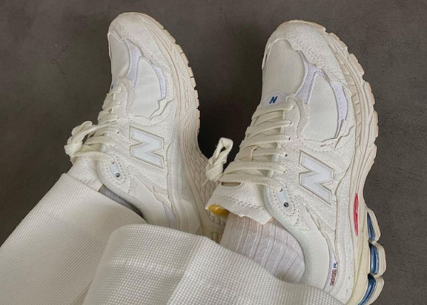 New Balance 2002R Protection Pack Sea Salt