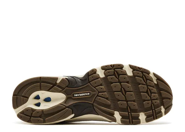 New Balance 530 Turtledove Mushroom Bottom