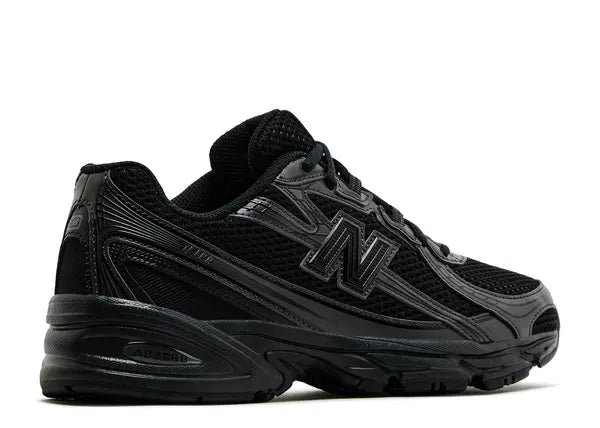 New Balance 740 Triple Black Back