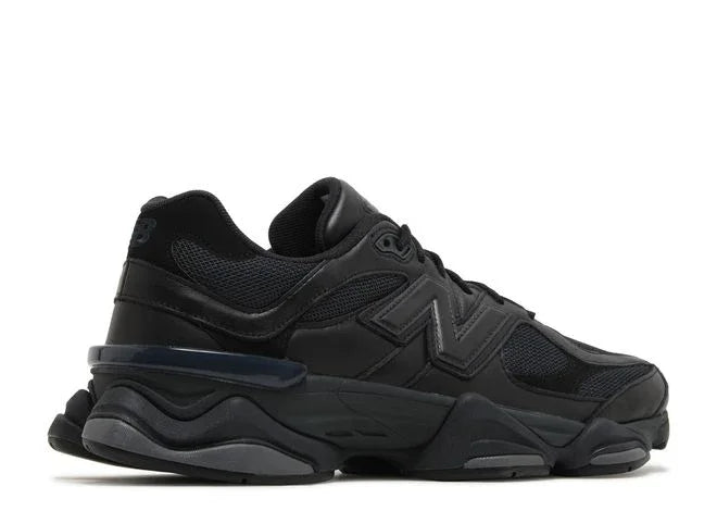 New Balance 9060 Dreifach schwarzes Leder