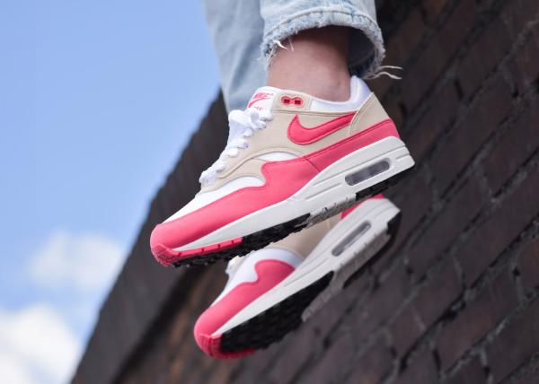 Nike Air Max 1 Aster Pink Outfit