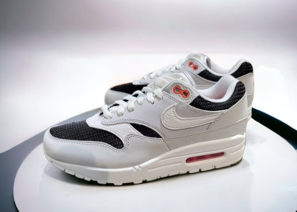 Nike Air Max 1 Urawa Outfit
