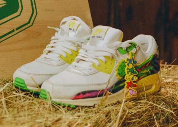 Nike Air Max 90 Grateful Dead University of Oregon Grateful Ducks Outfit