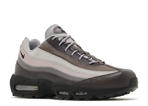 Nike Air Max 95 SP A Ma Maniére While You Were Sleeping Front