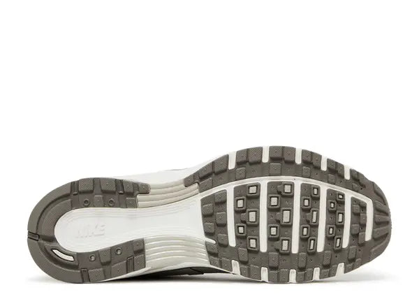 Nike P-6000 Light Iron Ore Bottom