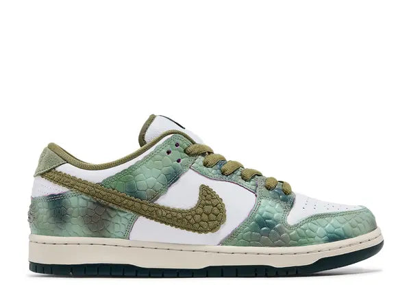 Nike SB Dunk Low Alexis Sablone Chameleon Side