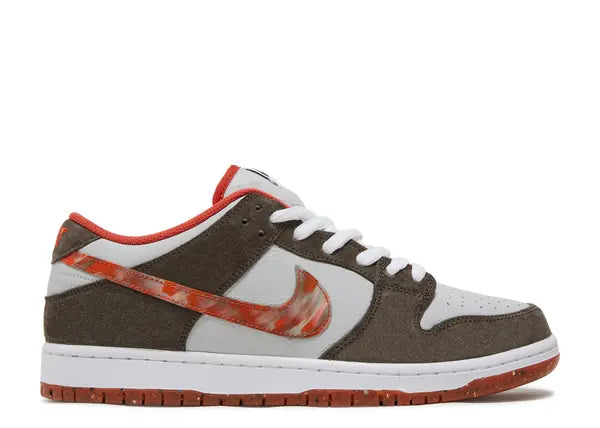 Nike SB Dunk Low Crushed D.C. Side