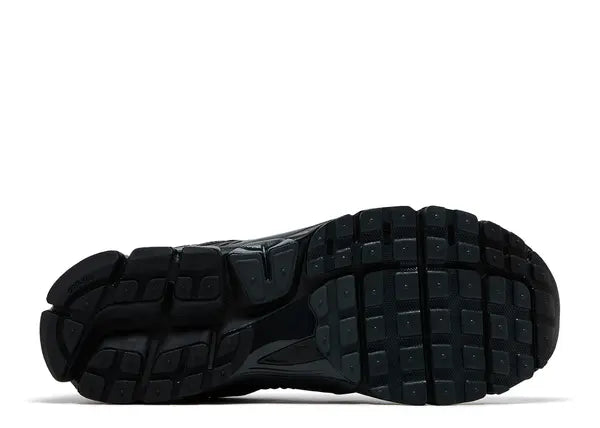 Nike Zoom Vomero 5 Black Reflective Bottom