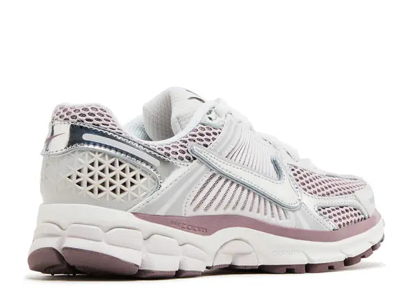 Nike Zoom Vomero 5 Metallic Silver Platinum Violet Back