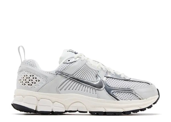 Nike Zoom Vomero 5 Photon Dust Chrome (GS) Side