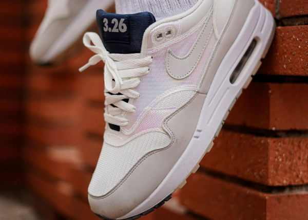 Nike Air Max 1 AMD La Ville Lumière Outfit 3