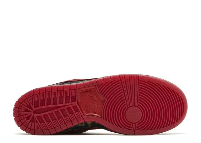 Nike SB Dunk Low The Wizard of Oz Poppy Field Bottom