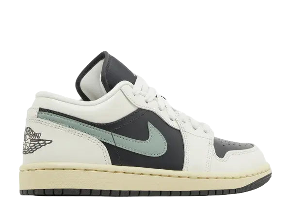 Jordan 1 Low Jade Smoke Back