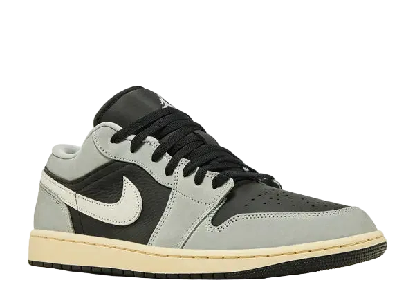 Jordan 1 Low Light Smoke Grey Off Noir Front