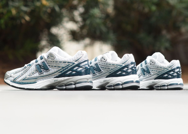 New Balance 1906R Silver Metallic Deep Ocean Outfit
