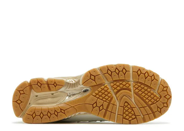 New Balance 1906R White Green Cream Bottom