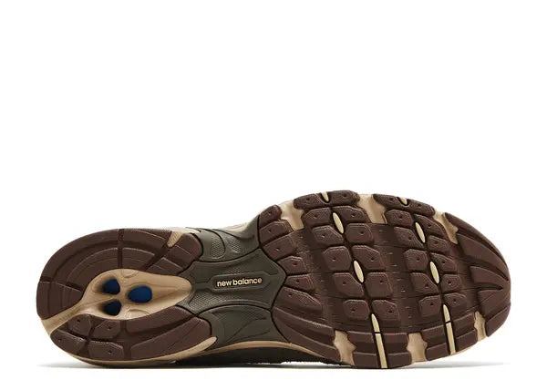 New Balance 530 Brown Tan Bottom