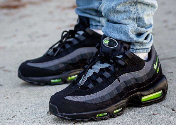 Nike Air Max 95 Retro Logo Schwarz Grau Volt