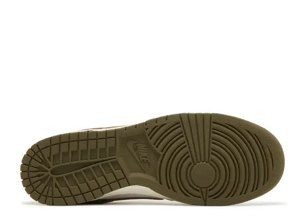 Nike Dunk Low Premium Medium Olive Hemp Bottom