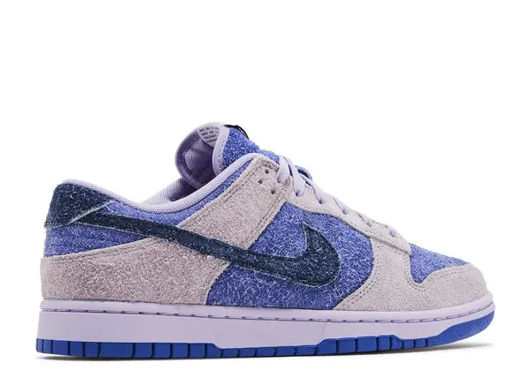 Nike Dunk Low SE Hydrangeas Back