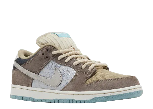 Nike SB Dunk Low Big Money Savings Front