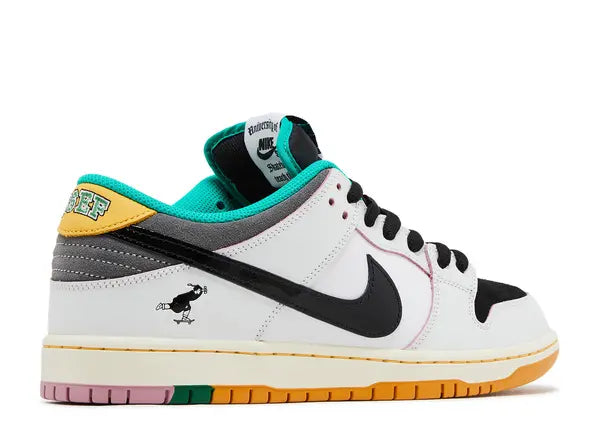 Nike SB Dunk Low CSEF Back
