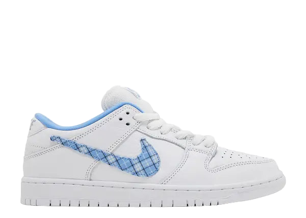 Nike SB Dunk Low Nicole Hause Side