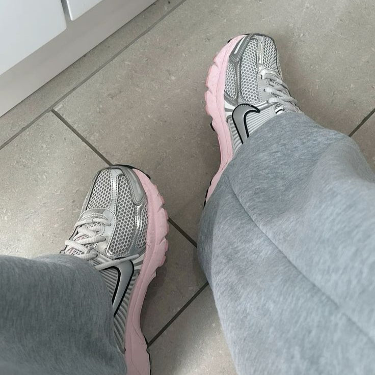 Nike Zoom Vomero 5 Phonton Dust Pink Foam Outfit